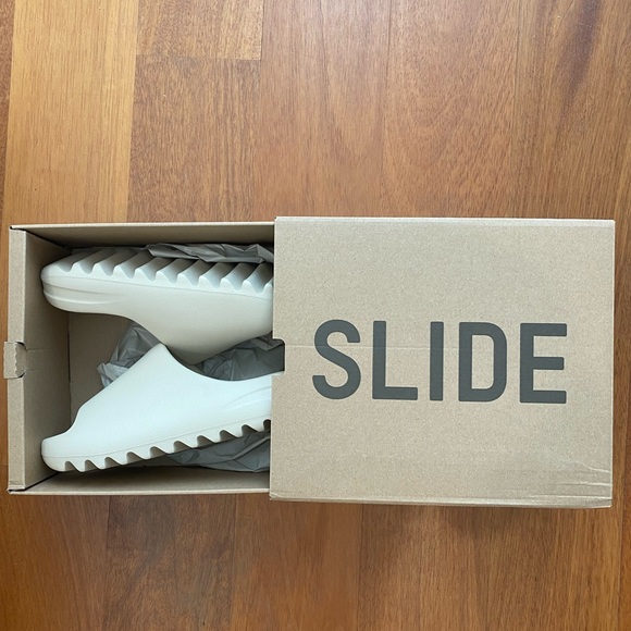 Yeezy Shoes - Yeezy Slides Size 6y “Bone”